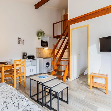 Dom wakacyjny Les Charmilles-13 By Interhome *