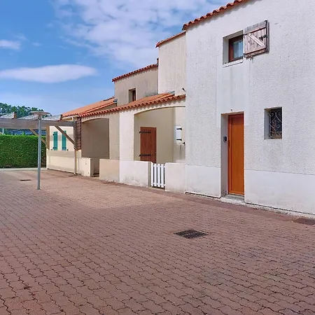 Les Charmilles-13 By Interhome * La Palmyre