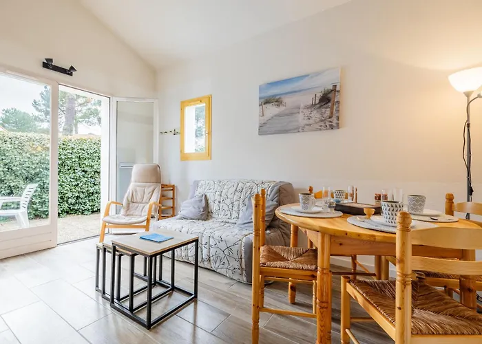 Сasa de vacaciones Les Charmilles-13 By Interhome La Palmyre