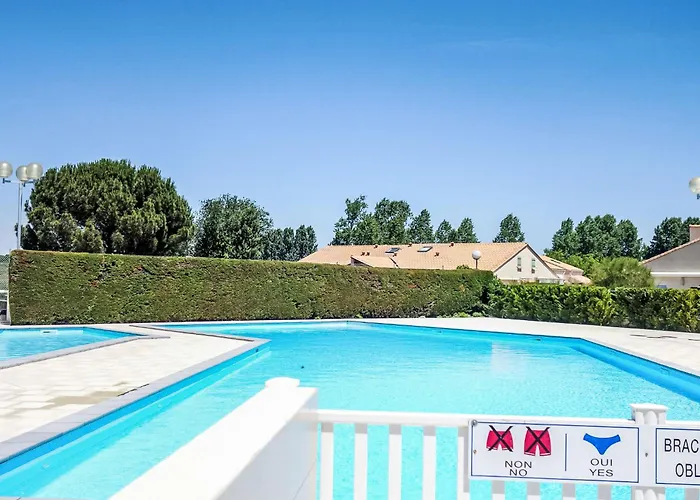 Сasa de vacaciones Les Charmilles-13 By Interhome La Palmyre