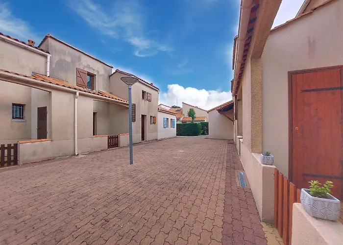 Сasa de vacaciones Les Charmilles-13 By Interhome La Palmyre